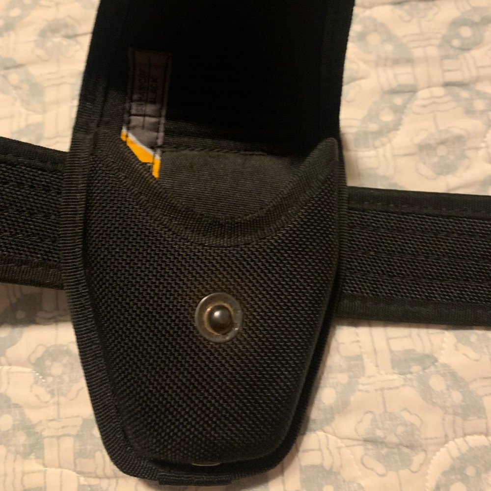 5.11 sierra bravo handcuff pouch x2